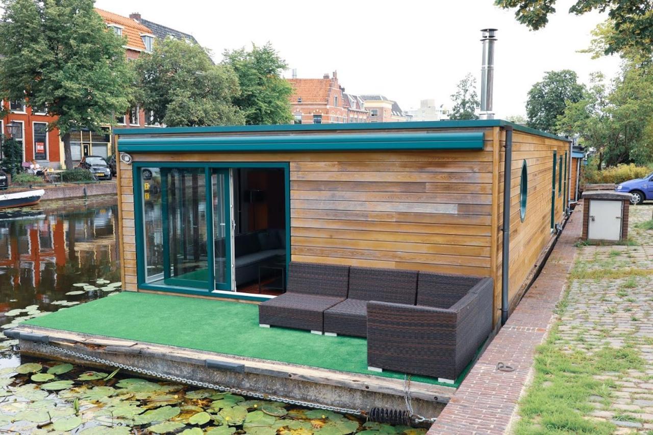 Beautiful Houseboat In The Centre Of Leiden Exterior photo